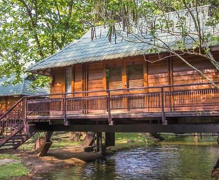 Ktdc Water Scapes Hotel Kumarakom Exterior photo