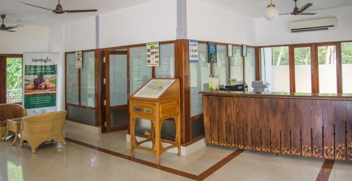 Ktdc Water Scapes Hotel Kumarakom Exterior photo